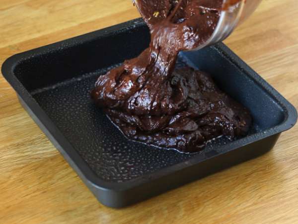Brownie με αβοκάντο και σοκολάτα χωρίς βούτυρο - χωρίς λακτόζη - Προετοιμασία βήμα 3