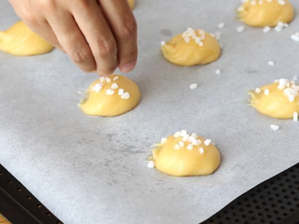 Chouquettes, choux με μαργαριταρένια ζάχαρη - Προετοιμασία βήμα 4