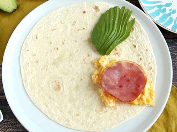 Φρυγανισμένο wrap σε στυλ δεκατιανού - Tortilla Wrap Hack - Προετοιμασία βήμα 2