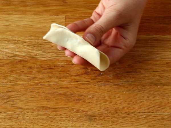 Gyozas με κοτόπουλο, καρότα και μανιτάρια - Προετοιμασία βήμα 8
