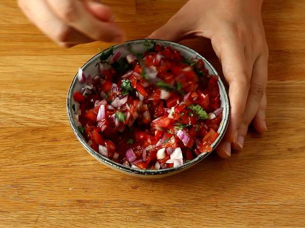 Pico de gallo και σπιτικά τσιπς τορτίγια - Προετοιμασία βήμα 2