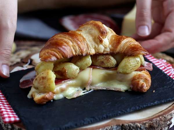 Σάντουιτς με κρουασάν Raclette για ένα νόστιμο brunch! - Προετοιμασία βήμα 5