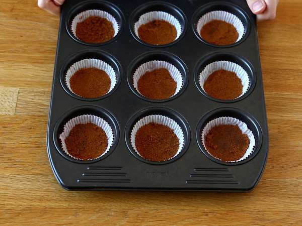 Τυρόπιτες χωρίς ψήσιμο με μπισκότα speculoos - Προετοιμασία βήμα 2