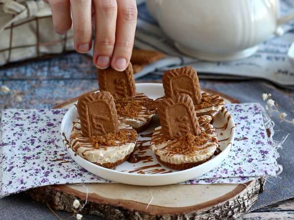 Τυρόπιτες χωρίς ψήσιμο με μπισκότα speculoos - Προετοιμασία βήμα 7