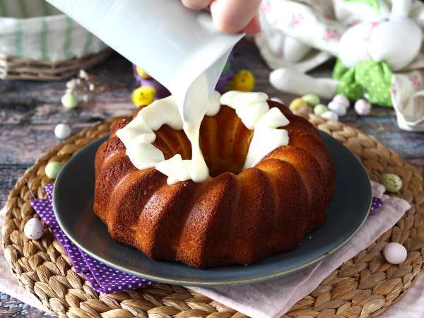 Πασχαλινό κέικ Bundt με λεμόνι και λευκή σοκολάτα - Προετοιμασία βήμα 7