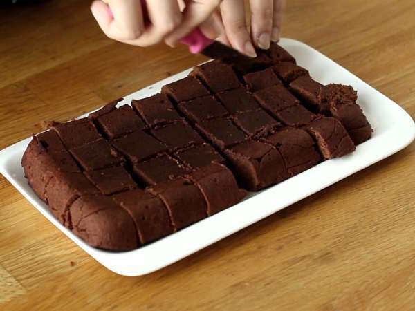 Πασχαλινό brownie και βερίνοι με σαντιγί - Προετοιμασία βήμα 3