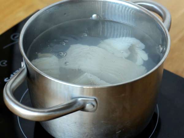 Bacalhau à Brás, μια εύκολη και νόστιμη παραδοσιακή πορτογαλική συνταγή - Προετοιμασία βήμα 1