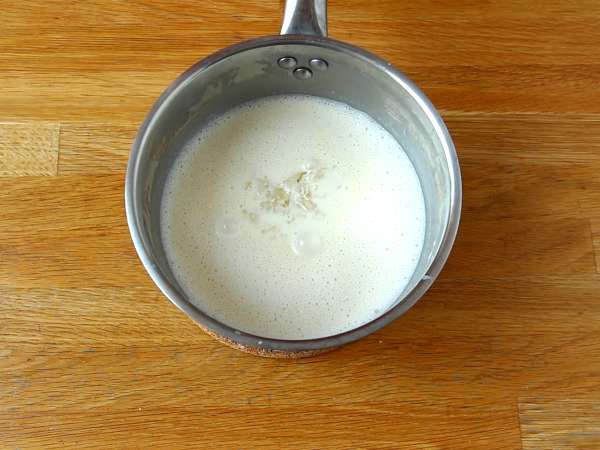 Panna cotta με coulis μούρων - Προετοιμασία βήμα 3