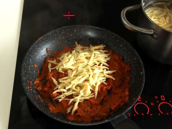 Pasta alla boscaiola, το ιδανικό πρώτο πιάτο για το φθινόπωρο και το χειμώνα - Προετοιμασία βήμα 6
