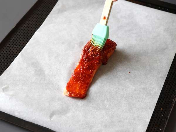 Κορεάτικος σολομός με σάλτσα gochujang έτοιμος σε 8 λεπτά - Προετοιμασία βήμα 3