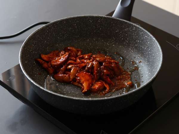 Μανιτάρια κορεατικού τύπου - Μανιτάρια Shiitake σε σάλτσα gochujang - Προετοιμασία βήμα 5