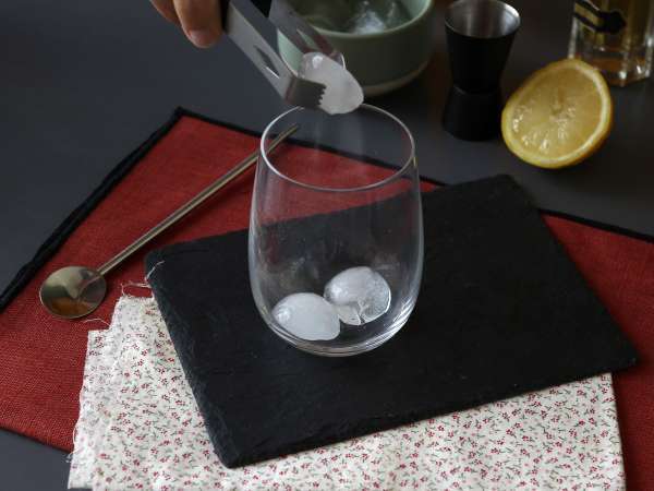 Spritz St-Germain με λικέρ elderflower, το εξαιρετικά δροσερό κοκτέιλ για το καλοκαίρι - Προετοιμασία βήμα 1