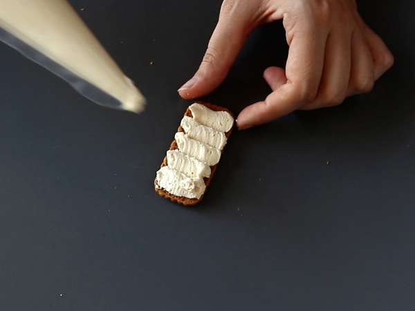 Παγωμένα σάντουιτς με speculoos - Προετοιμασία βήμα 3