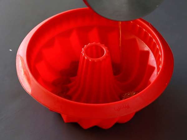 Choco flan, ο τέλειος συνδυασμός ενός ζουμερού κέικ σοκολάτας και ενός flan καραμέλας βανίλιας - Προετοιμασία βήμα 2