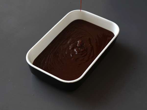EXTRA FONDANT κέικ με κρέμα σοκολάτας και κάστανο με μόλις 4 υλικά - Προετοιμασία βήμα 3