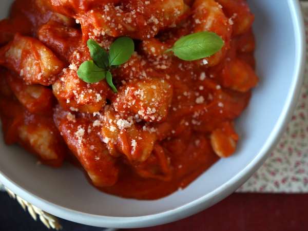 Gnocchi alla Sorrentina στο τηγάνι: η γρήγορη και πικάντικη συνταγή που όλοι αγαπούν! - Προετοιμασία βήμα 11