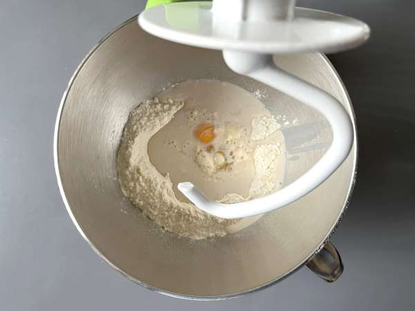 Ντόνατς στο φούρνο, η υγιεινή αλλά νόστιμη εκδοχή τους - Προετοιμασία βήμα 3