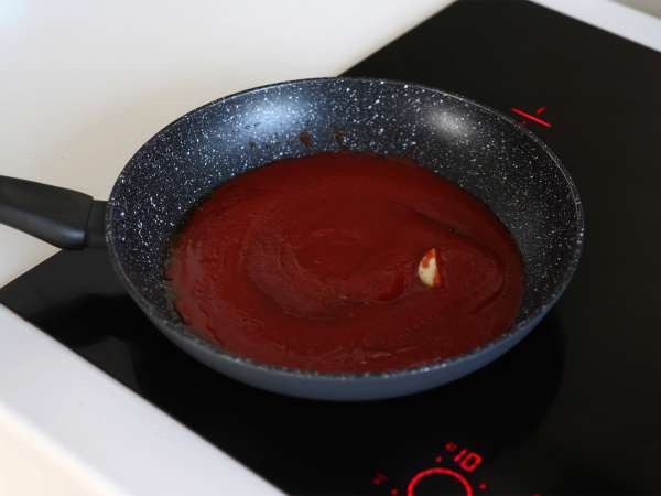 Conchiglioni γεμιστά με ρικότα και σπανάκι: ένα ακαταμάχητο ψητό χορτοφαγικό πιάτο - Προετοιμασία βήμα 1
