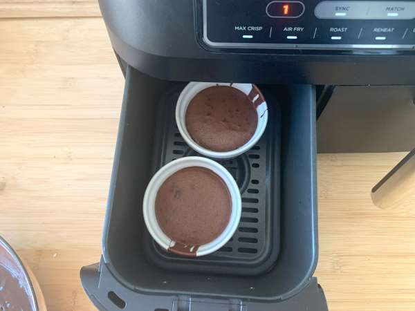 Εξαιρετικά ρευστά φοντάν σοκολάτας Air Fryer! - Προετοιμασία βήμα 8