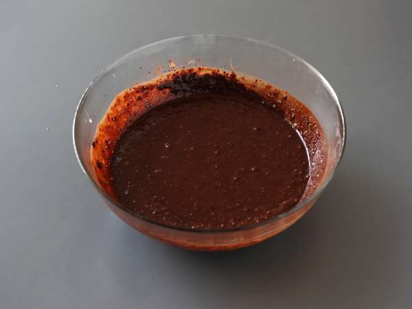 Αφράτο κέικ Nega Maluca με γλάσο brigadeiro - Προετοιμασία βήμα 2