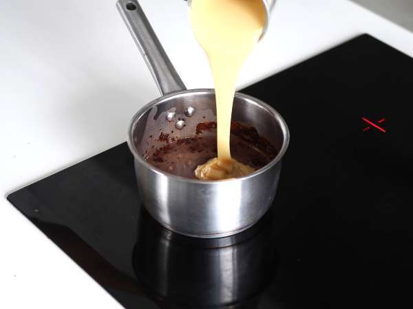 Πώς να φτιάξετε γλάσο brigadeiro για κέικ; - Προετοιμασία βήμα 2
