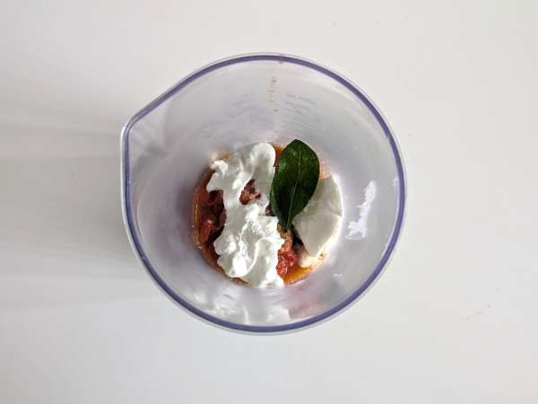 Κρεμώδη ζυμαρικά με burrata και ντοματίνια - Προετοιμασία βήμα 4