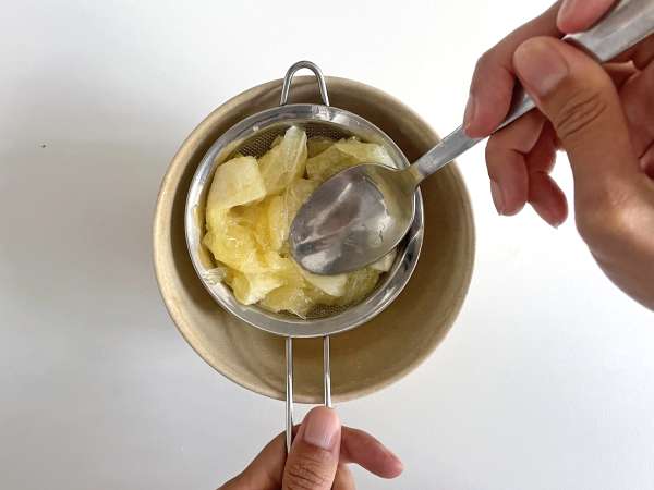 Lemon Posset, το επιδόρπιο λεμονιού χωρίς ψήσιμο που θα λατρέψετε - Προετοιμασία βήμα 2
