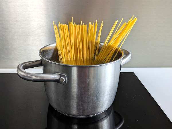 Σπαγγέτι cacio e pepe: 3 υλικά, μια έκρηξη γεύσης! - Προετοιμασία βήμα 1
