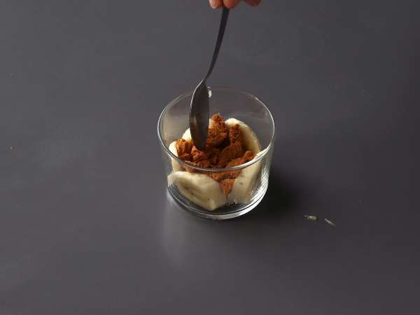 Ποτήρια τύπου Banoffee, για τους λάτρεις της μπανάνας και της καραμέλας - Προετοιμασία βήμα 4
