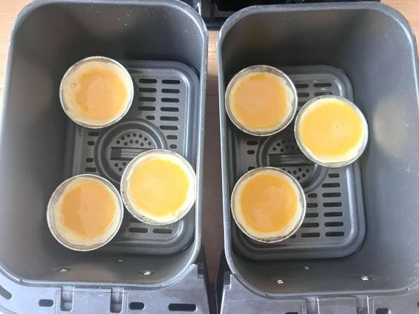 Pastéis de nata σε φριτέζα αέρος. Η γρήγορη και εύκολη συνταγή για το παραδοσιακό πορτογαλικό γλυκό. - Προετοιμασία βήμα 7