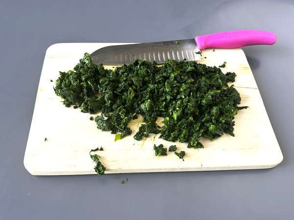 Σπανάκι και ricotta malfatti, η εύκολη, χωρίς ζύμωμα σπιτική συνταγή ζυμαρικών - Προετοιμασία βήμα 2