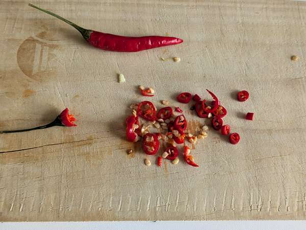 Spaghetti aglio, olio e peperoncino: το πιάτο της τελευταίας στιγμής της ιταλικής παράδοσης - Προετοιμασία βήμα 4