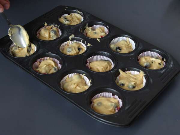 Muffins με βατόμουρα, μια μίνι εκδοχή της πίτας Πυρηναίων! - Προετοιμασία βήμα 6