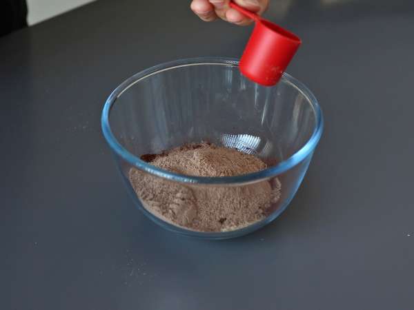 Brownie πρωτεΐνης με ορό γάλακτος, φυσικά χωρίς γλουτένη - Προετοιμασία βήμα 1