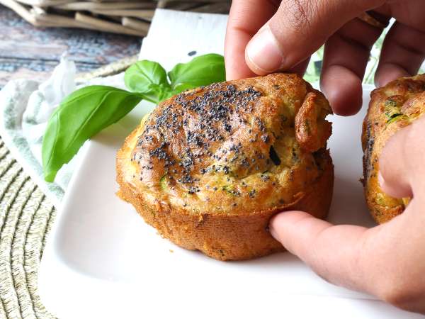 Κολοκυθάκια muffins σε φριτέζα αέρα: η ελαφριά και αφράτη συνταγή - Προετοιμασία βήμα 8