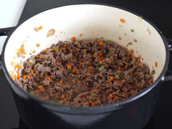 Ζυμαρικά με σάλτσα μπολονέζ - tagliatelle al ragù alla bolognese - Προετοιμασία βήμα 3