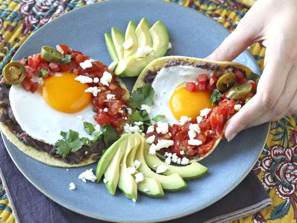 Huevos rancheros: η εμβληματική και νόστιμη μεξικάνικη συνταγή - Προετοιμασία βήμα 11