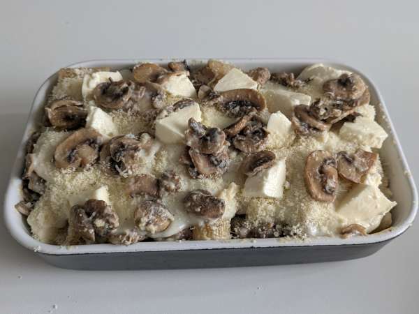 Pasta al forno ai funghi: η τέλεια κρεμώδης και χορταστική συνταγή για το φθινόπωρο - Προετοιμασία βήμα 9