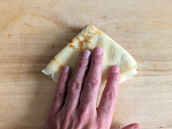 Crespelle ricotta και μανιτάρια: η τέλεια κρεμώδης χορτοφαγική συνταγή για κάθε περίσταση - Προετοιμασία βήμα 10