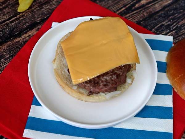 Cheeseburger, το διάσημο μπιφτέκι που όλοι αγαπούν! - Προετοιμασία βήμα 4