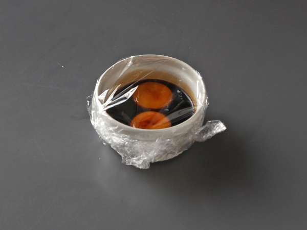 Onigiri με κρόκους αυγών διατηρημένους σε σάλτσα σόγιας - Προετοιμασία βήμα 1