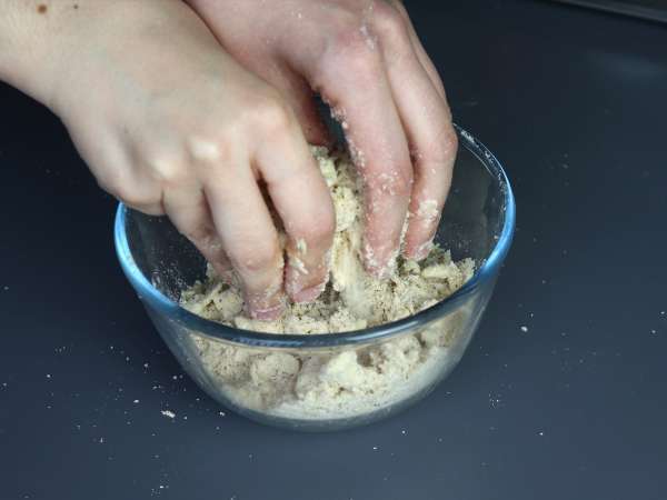Ratatouille crumble, ένα γρήγορο και εύκολο πιάτο που θα λατρέψετε! - Προετοιμασία βήμα 2