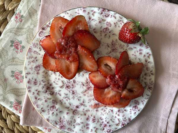 Strawberry shortcake, το αμερικανικό κέικ με κρέμα φράουλας που δεν αποτυγχάνει ποτέ - Προετοιμασία βήμα 8