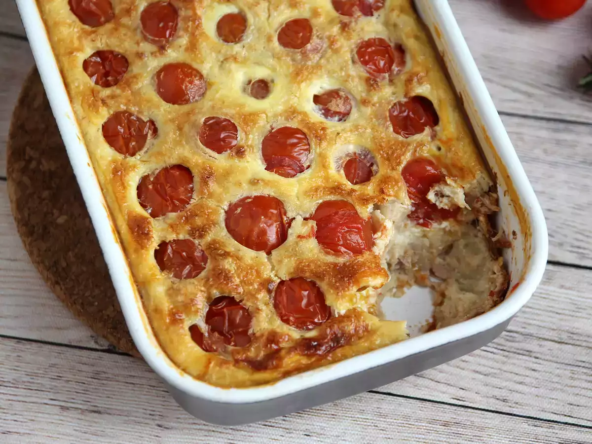 Αλμυρό clafoutis με ντοματίνια και τόνο - φωτογραφία 4