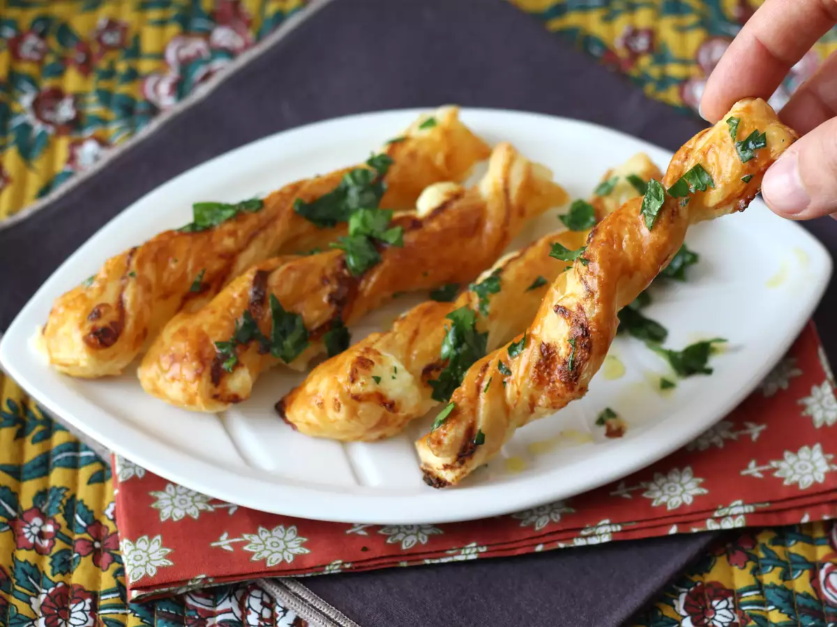 Αφράτα τυριά με Airfryer - φωτογραφία 3