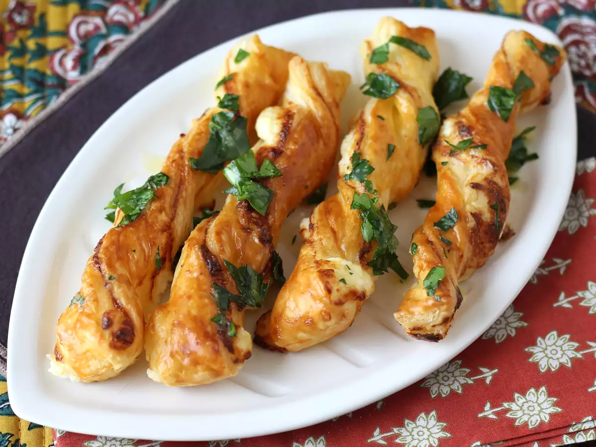 Αφράτα τυριά με Airfryer - φωτογραφία 4