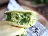 Arepas από τη Βενεζουέλα με κοτόπουλο και αβοκάντο - Reina Pepiada, φωτογραφία 2