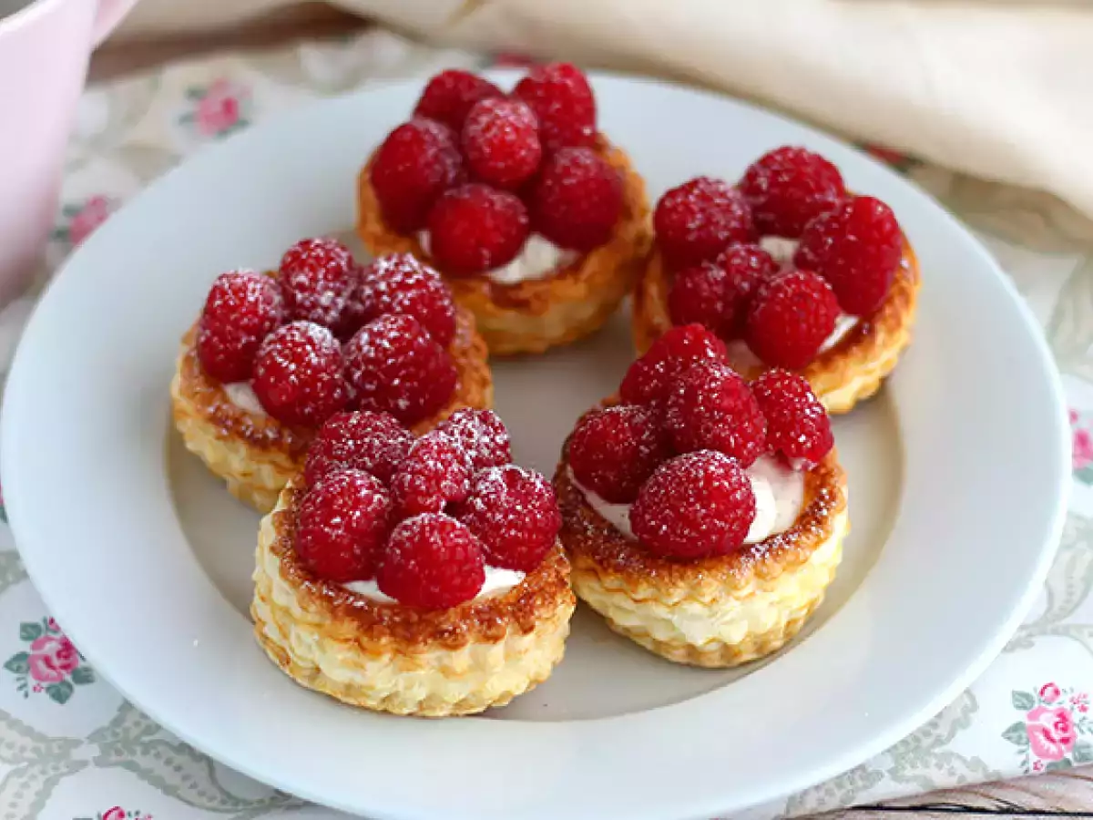 Βατόμουρο και μασκαρπόνε vol au vents - φωτογραφία 3