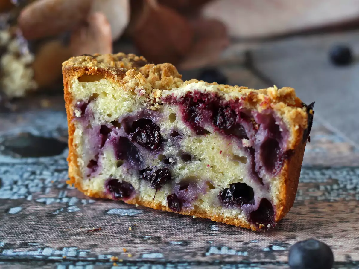 Blueberry crumble cake: το κέικ που συνδυάζει φοντάν, απαλότητα και τραγανότητα! - φωτογραφία 3