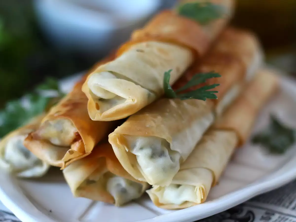 Börek με φέτα και μαϊντανό - φωτογραφία 2